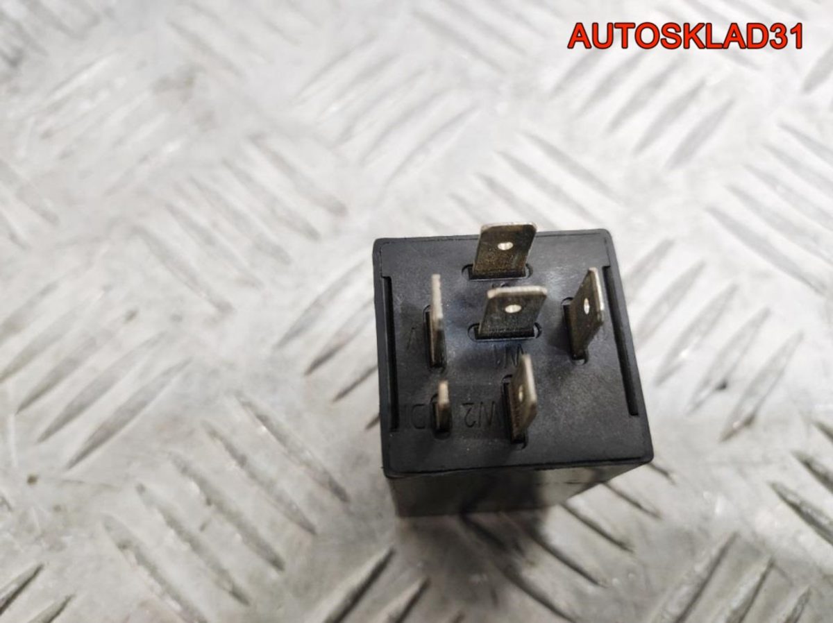 Реле сервотроника 640 Audi A4 B7 8E0907307D - АвтоСклад31.рф - авторазборка контрактные б/у запчасти в г. Белгород