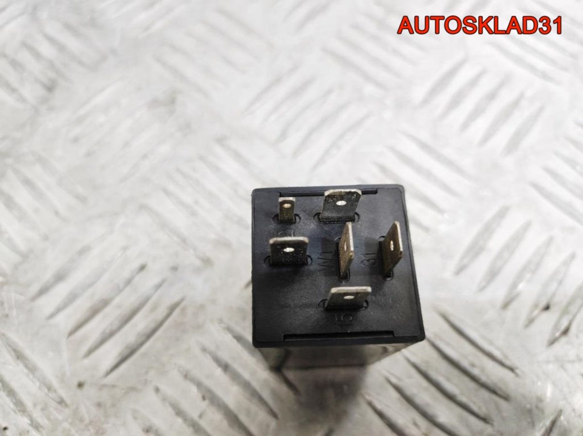 Реле сервотроника 640 Audi A4 B7 8E0907307D - АвтоСклад31.рф - авторазборка контрактные б/у запчасти в г. Белгород