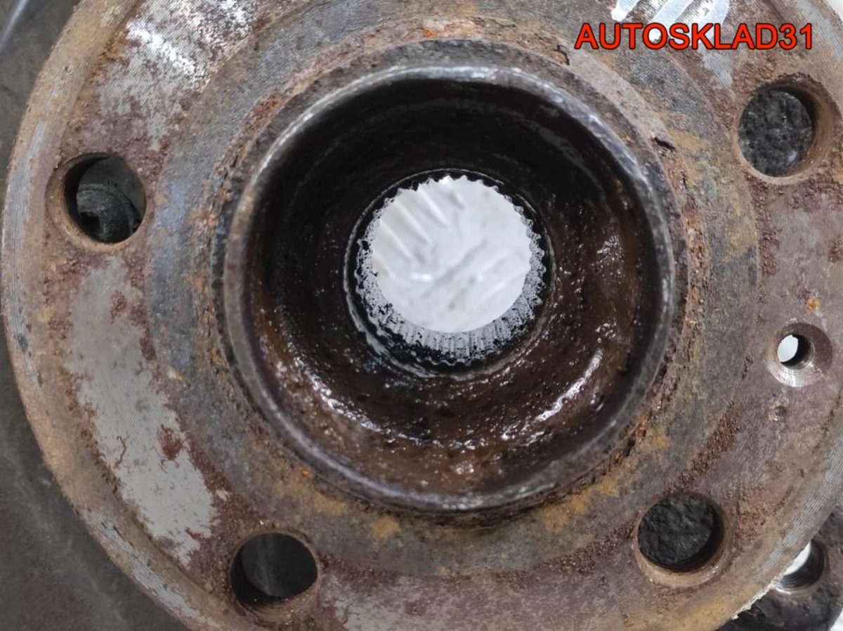 Кулак поворотный передний правый Skoda Rapid 1 6C0407256A - АвтоСклад31.рф - авторазборка контрактные б/у запчасти в г. Белгород