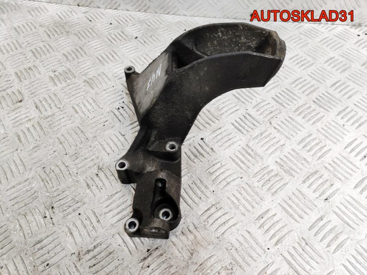 Кронштейн двигателя левый BMW E46 2,0 M47 22116753225 - АвтоСклад31.рф - авторазборка контрактные б/у запчасти в г. Белгород