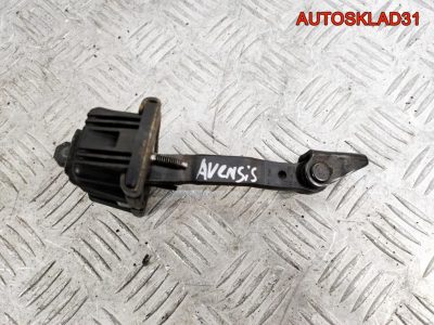 Ограничитель двери передней Toyota Avensis T250 6861005040 - АвтоСклад31.рф - авторазборка контрактные б/у запчасти в г. Белгород