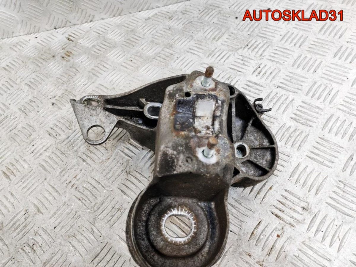 Кронштейн двигателя Правый Audi A6 C6 4F0199352E - АвтоСклад31.рф - авторазборка контрактные б/у запчасти в г. Белгород