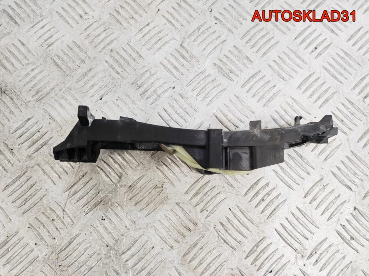 Кронштейн ручки задней левой Mercedes W211 A2037600334 - АвтоСклад31.рф - авторазборка контрактные б/у запчасти в г. Белгород