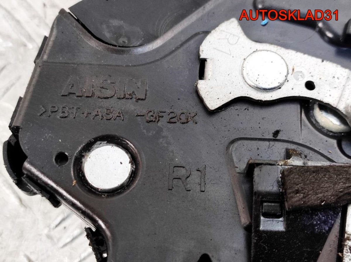 Замок двери передней правой Toyota Avensis T250 6903033251 - АвтоСклад31.рф - авторазборка контрактные б/у запчасти в г. Белгород