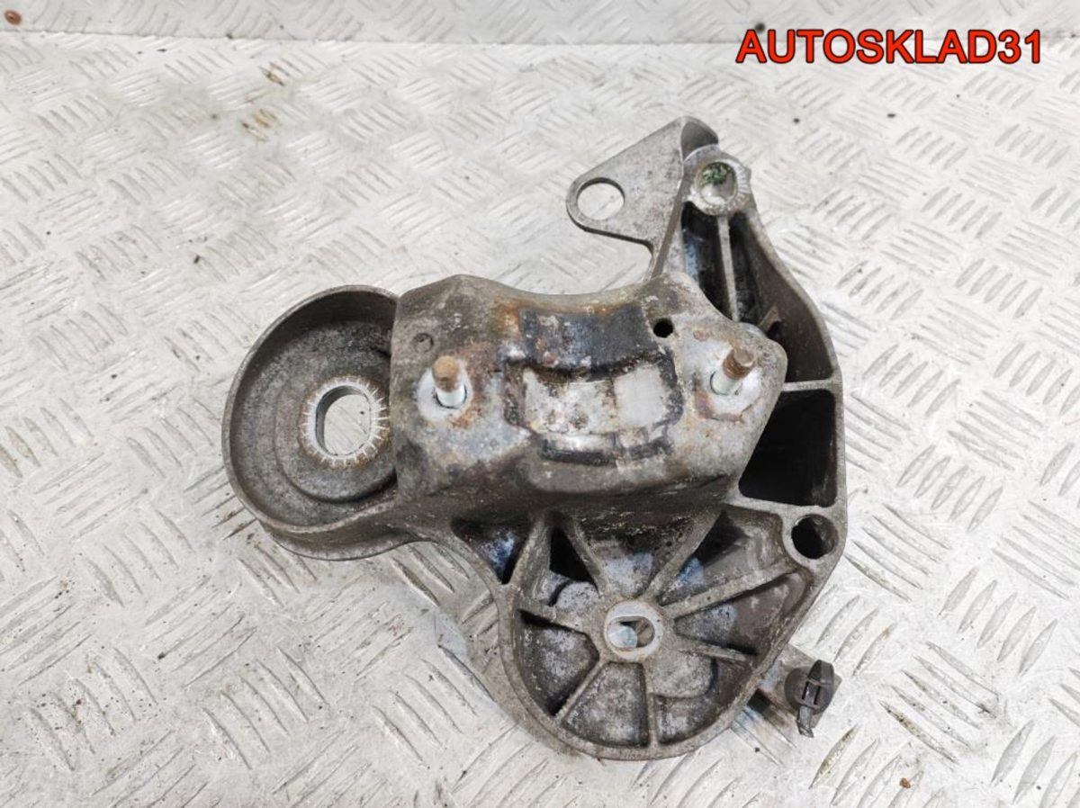 Кронштейн двигателя Правый Audi A6 C6 4F0199352E - АвтоСклад31.рф - авторазборка контрактные б/у запчасти в г. Белгород