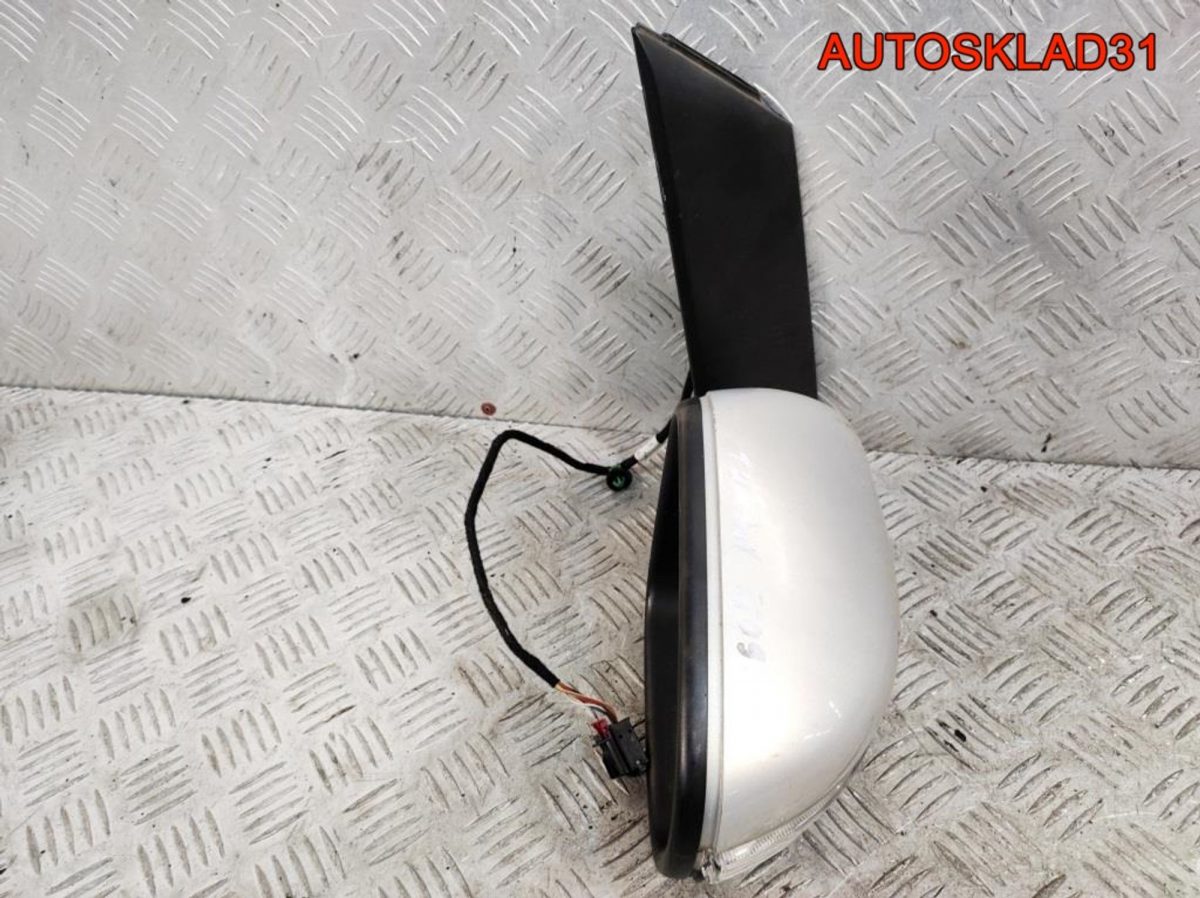 Зеркало правое  Volkswagen Touran 1 1T1857502AF - АвтоСклад31.рф - авторазборка контрактные б/у запчасти в г. Белгород