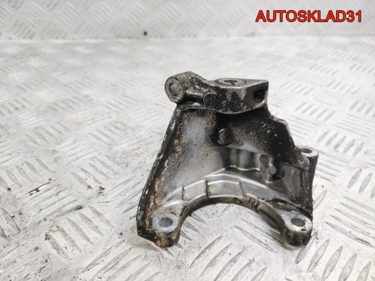 Кронштейн ГУР Audi A6 C6 06E145393 - АвтоСклад31.рф - авторазборка контрактные б/у запчасти в г. Белгород