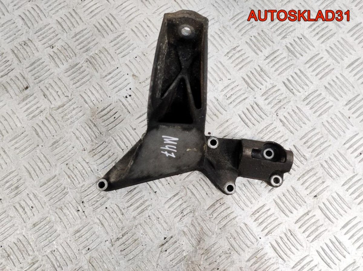 Кронштейн двигателя левый BMW E46 2,0 M47 22116753225 - АвтоСклад31.рф - авторазборка контрактные б/у запчасти в г. Белгород