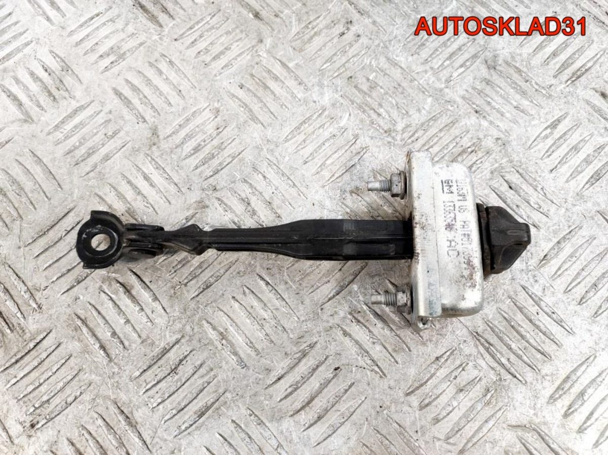 Ограничитель двери передний Opel Astra J 13363546 - АвтоСклад31.рф - авторазборка контрактные б/у запчасти в г. Белгород