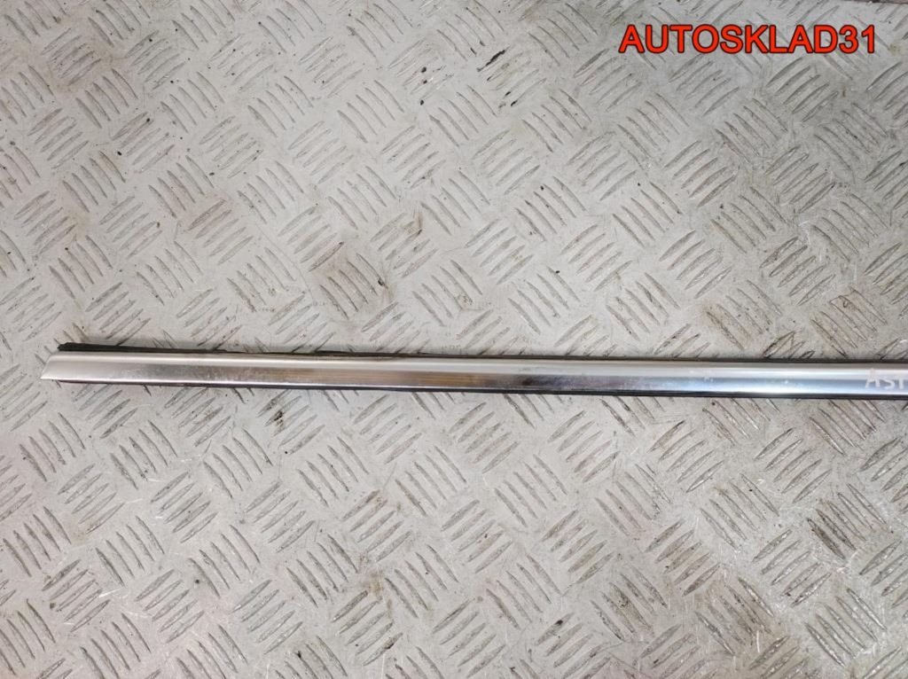 Накладка стекла переднего левого Opel Astra J 13347218 - АвтоСклад31.рф - авторазборка контрактные б/у запчасти в г. Белгород Накладка стекла переднего левого Opel Astra J 13347218 - АвтоСклад31.рф - авторазборка контрактные б/у запчасти в г. Белгород