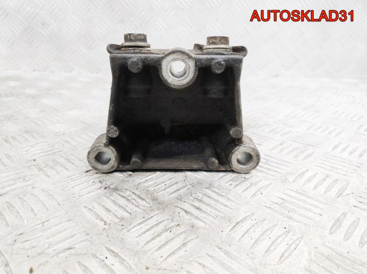 Кронштейн двигателя задний Renault Laguna 2 8200298146 - АвтоСклад31.рф - авторазборка контрактные б/у запчасти в г. Белгород