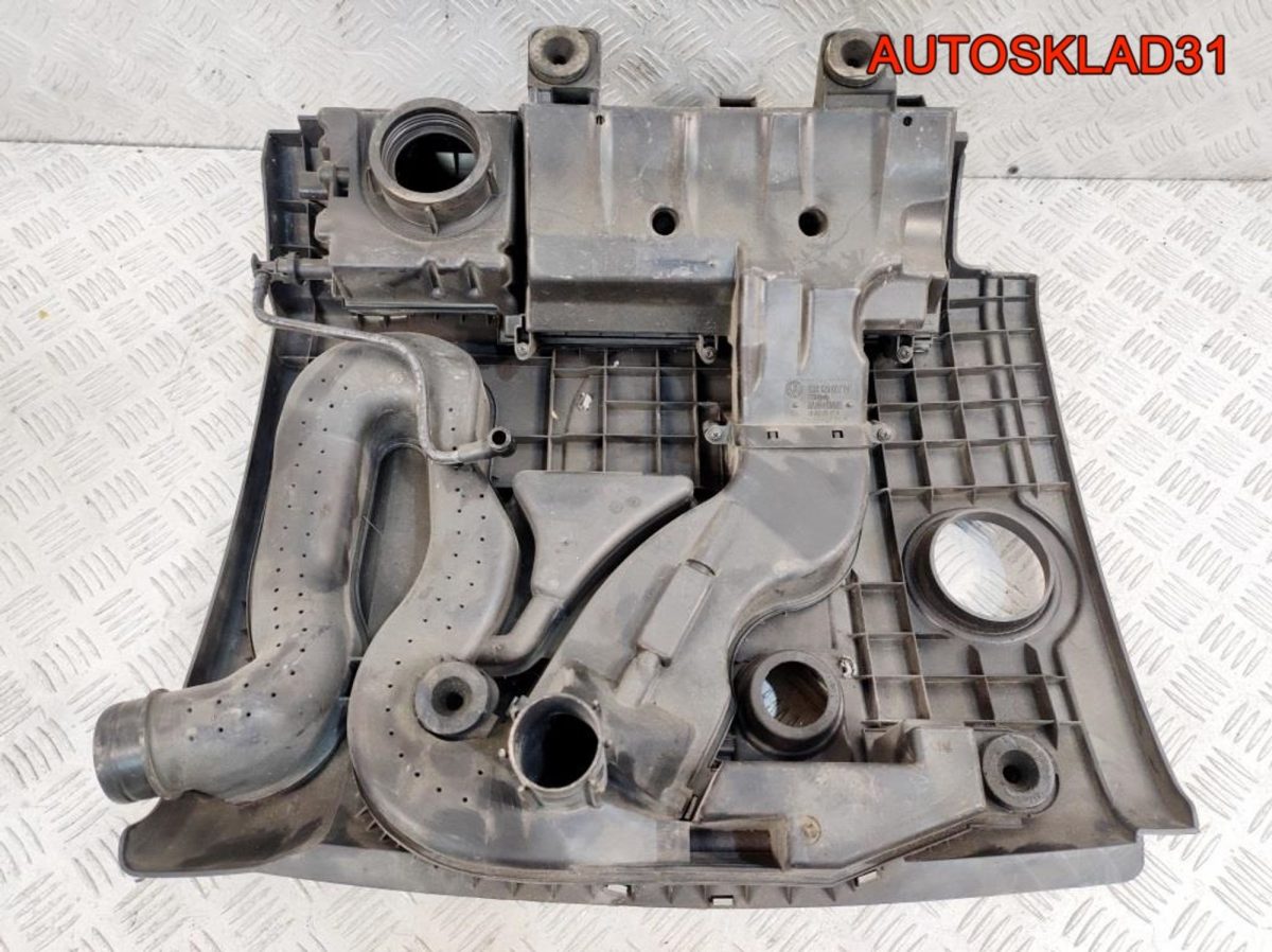 Корпус воздушного фильтра VW Passat B6 03C129607N - АвтоСклад31.рф - авторазборка контрактные б/у запчасти в г. Белгород