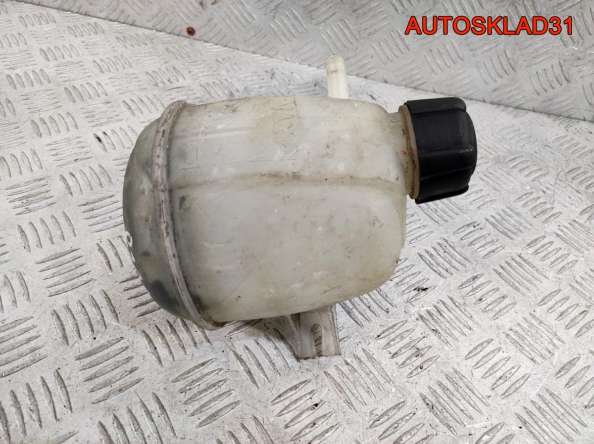 Бачок расширительный Renault Megane 1 8200060424 - АвтоСклад31.рф - авторазборка контрактные б/у запчасти в г. Белгород