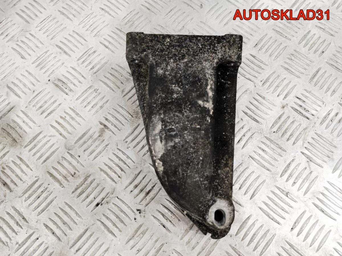 Кронштейн двигателя правый Mercedes W220 3.2 613.960 A6132230804 - АвтоСклад31.рф - авторазборка контрактные б/у запчасти в г. Белгород