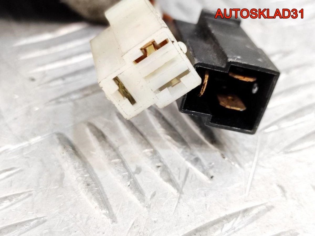 Зеркало правое 6 контактов VW Passat B4 357857508D - АвтоСклад31.рф - авторазборка контрактные б/у запчасти в г. Белгород