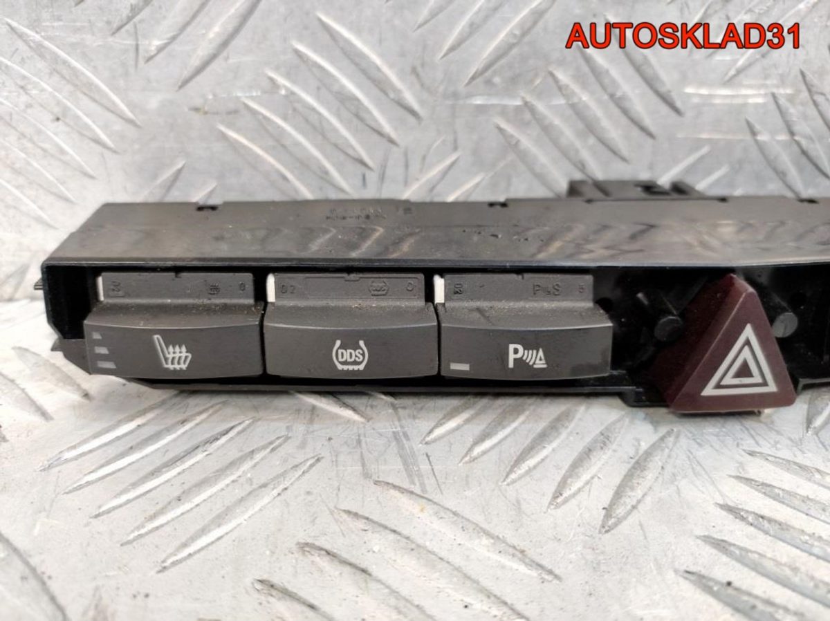 Блок кнопок Opel Astra H 13100119 - АвтоСклад31.рф - авторазборка контрактные б/у запчасти в г. Белгород