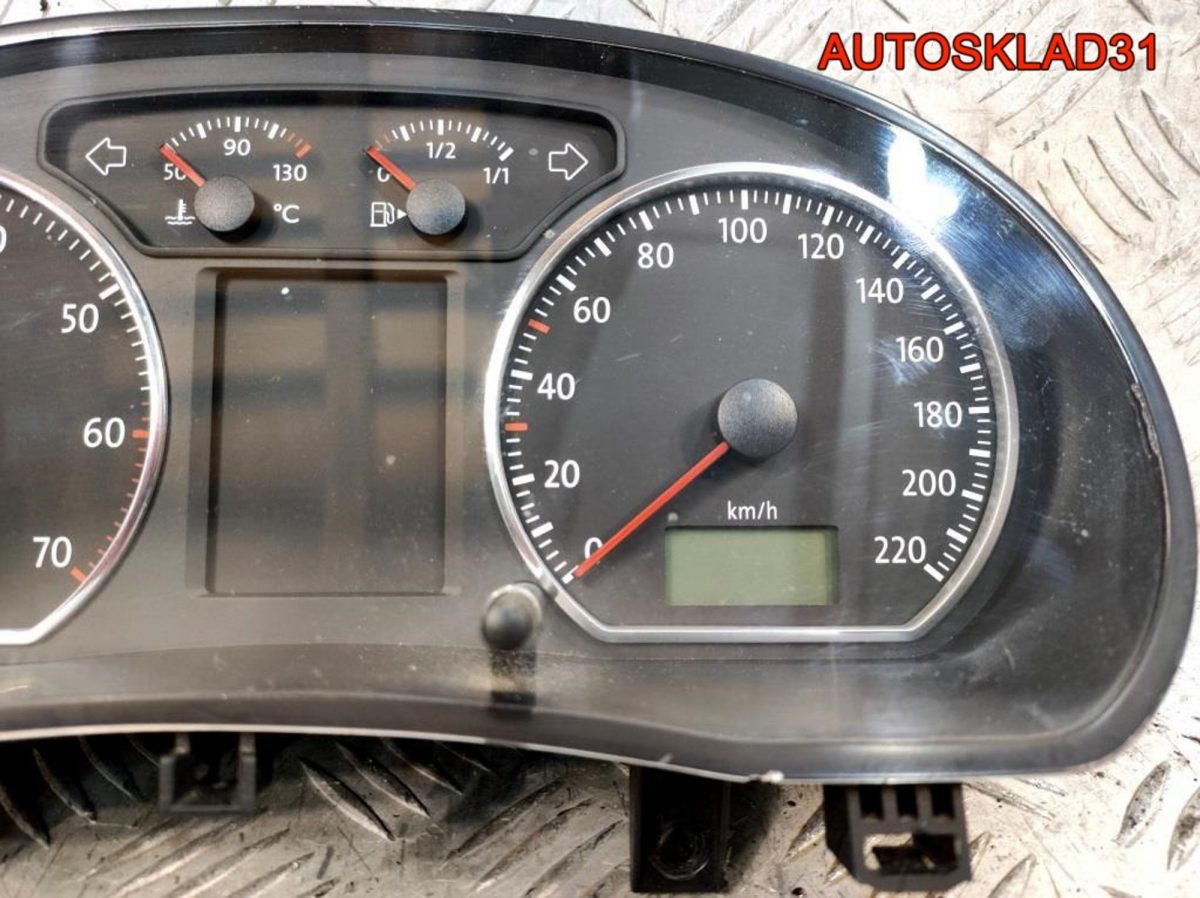 Панель приборов VW Polo 4 6Q0920803T - АвтоСклад31.рф - авторазборка контрактные б/у запчасти в г. Белгород