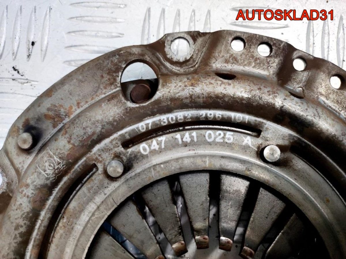 Маховик в сборе со сцеплением VW Lupo 1.0 AHT 047141025A - АвтоСклад31.рф - авторазборка контрактные б/у запчасти в г. Белгород