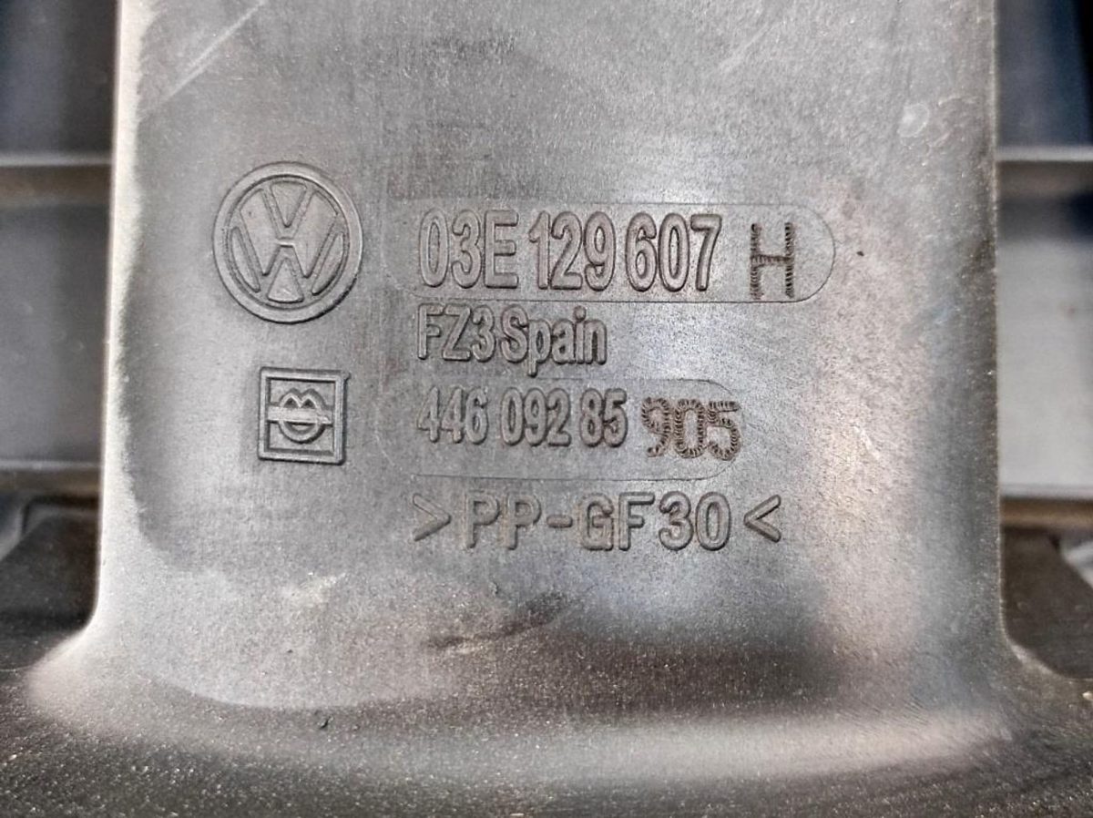 Корпус воздушного фильтра VW Polo 4 1,2 BME 03E129607H - АвтоСклад31.рф - авторазборка контрактные б/у запчасти в г. Белгород