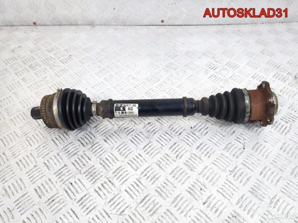 Лючок бензобака VW Passat B6 универсал 3C9809857A - АвтоСклад31.рф - авторазборка контрактные б/у запчасти в г. Белгород