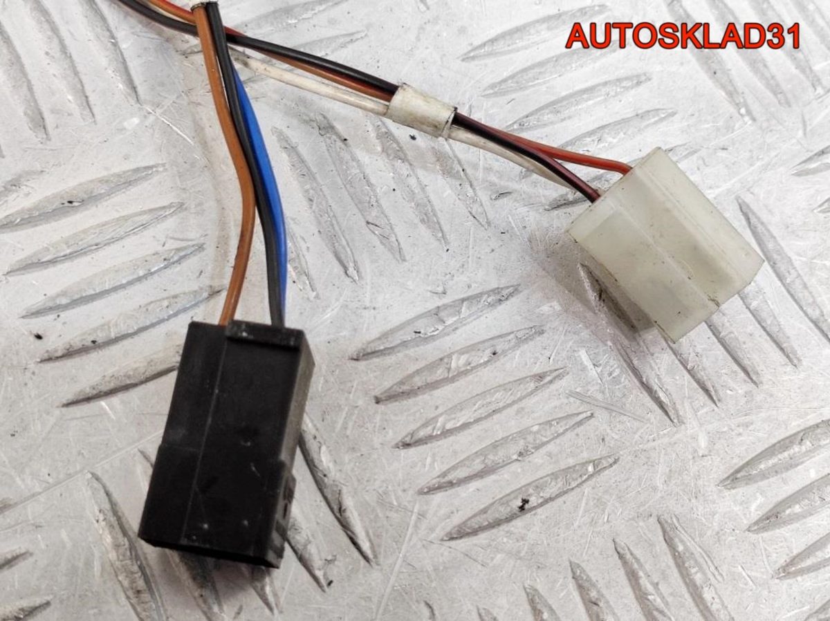 Зеркало правое 6 контактов VW Passat B4 357857508D - АвтоСклад31.рф - авторазборка контрактные б/у запчасти в г. Белгород