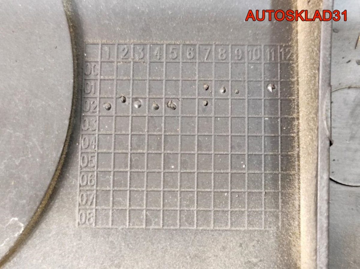Накладка декоративная VW Golf 4 1,6 BAD 036103925BK - АвтоСклад31.рф - авторазборка контрактные б/у запчасти в г. Белгород