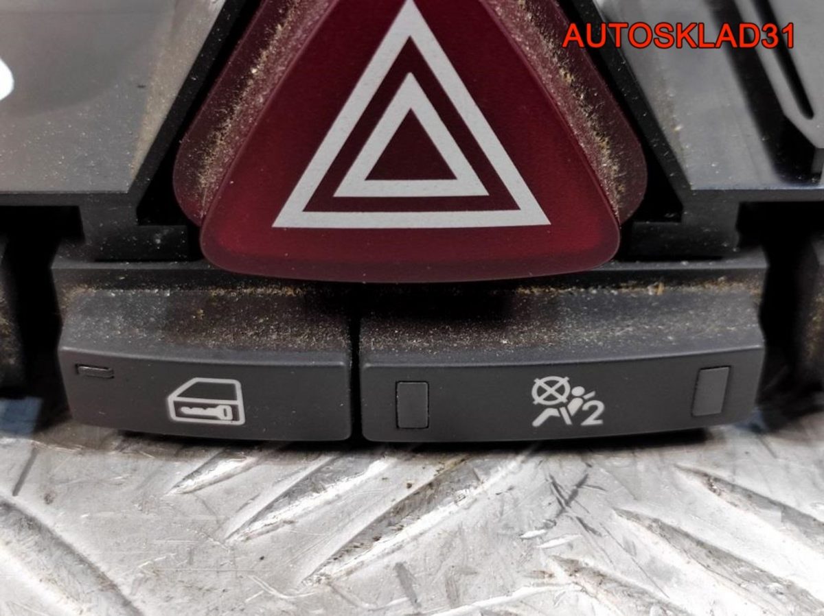 Блок кнопок Opel Corsa D 13250805 - АвтоСклад31.рф - авторазборка контрактные б/у запчасти в г. Белгород