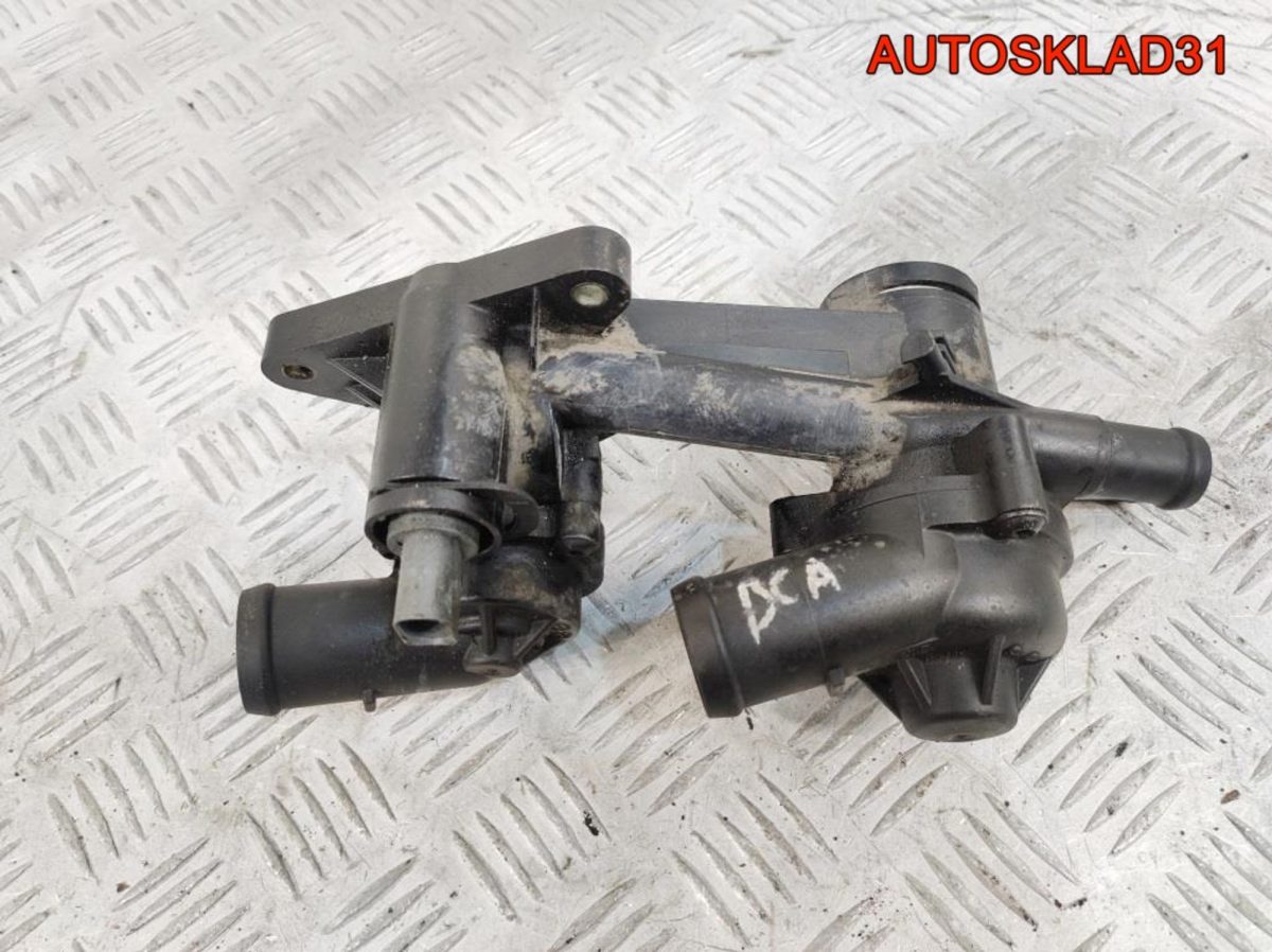 Корпус термостата VW Golf 4 1,4 BCA 03C121121D - АвтоСклад31.рф - авторазборка контрактные б/у запчасти в г. Белгород