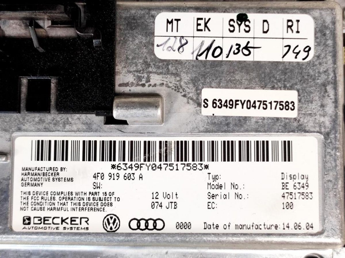 Панель приборов Audi A6 C6 Бензин 4F0920900M - АвтоСклад31.рф - авторазборка контрактные б/у запчасти в г. Белгород