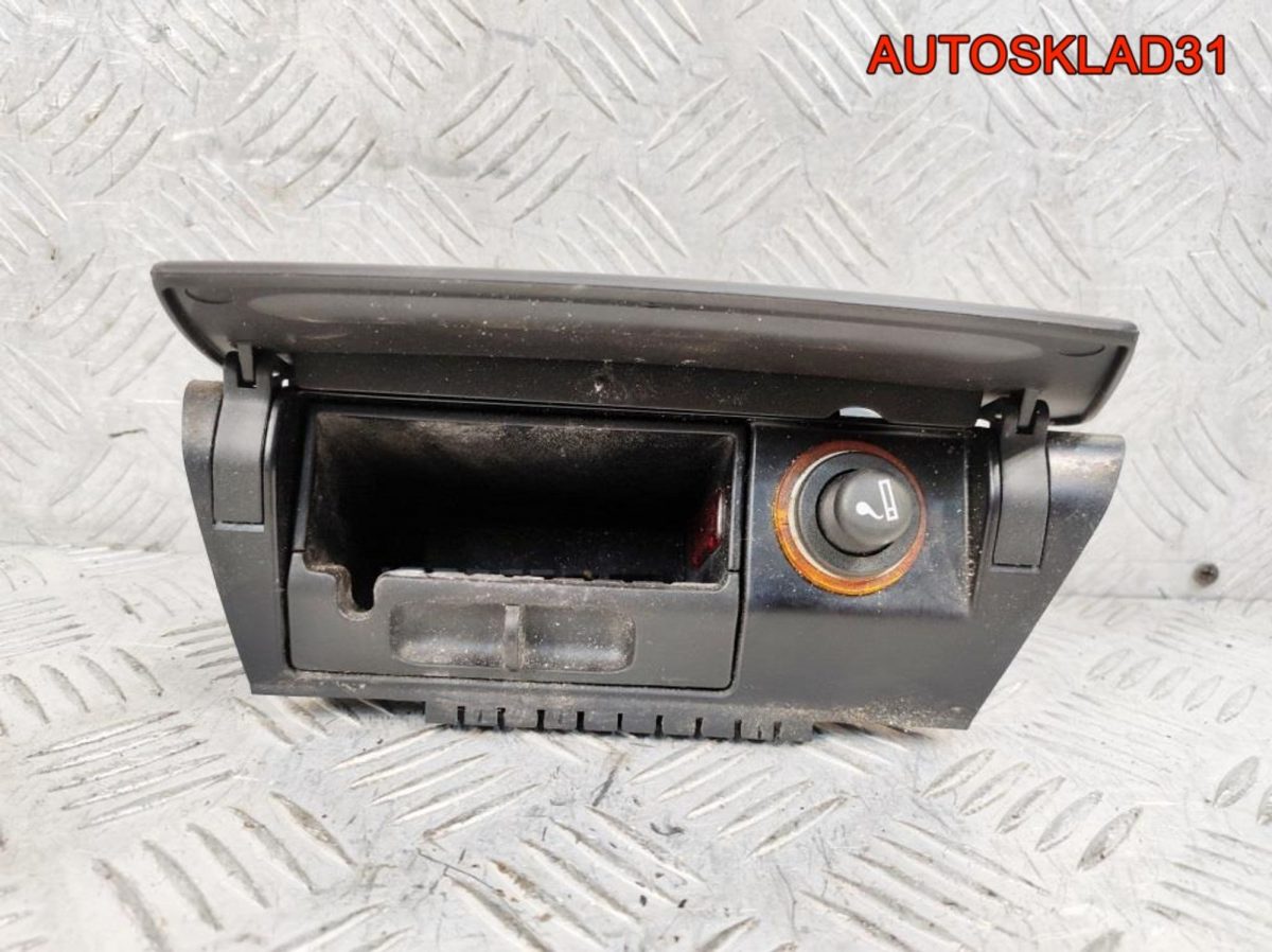 Пепельница передняя Ford Focus 2 4M51A048K37A - АвтоСклад31.рф - авторазборка контрактные б/у запчасти в г. Белгород