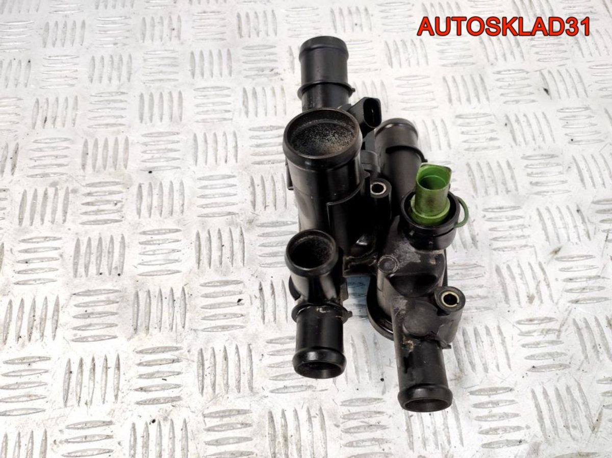 Корпус термостата Audi A3 8L 1.6 BFQ Бензин 06A121111 - АвтоСклад31.рф - авторазборка контрактные б/у запчасти в г. Белгород