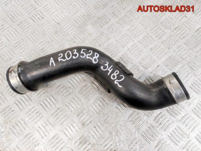 Патрубок интеркулера Mercedes Benz W203 2.2 Дизель A2035283482 - АвтоСклад31.рф - авторазборка контрактные б/у запчасти в г. Белгород