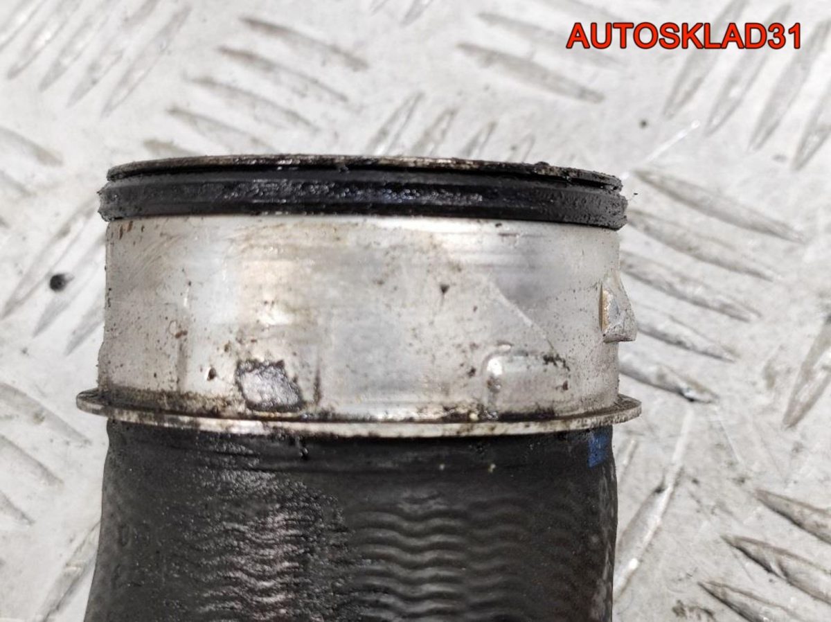 Патрубок интеркулера VW Passat B6 2.0 BMR 3C0145838B Дизель - АвтоСклад31.рф - авторазборка контрактные б/у запчасти в г. Белгород
