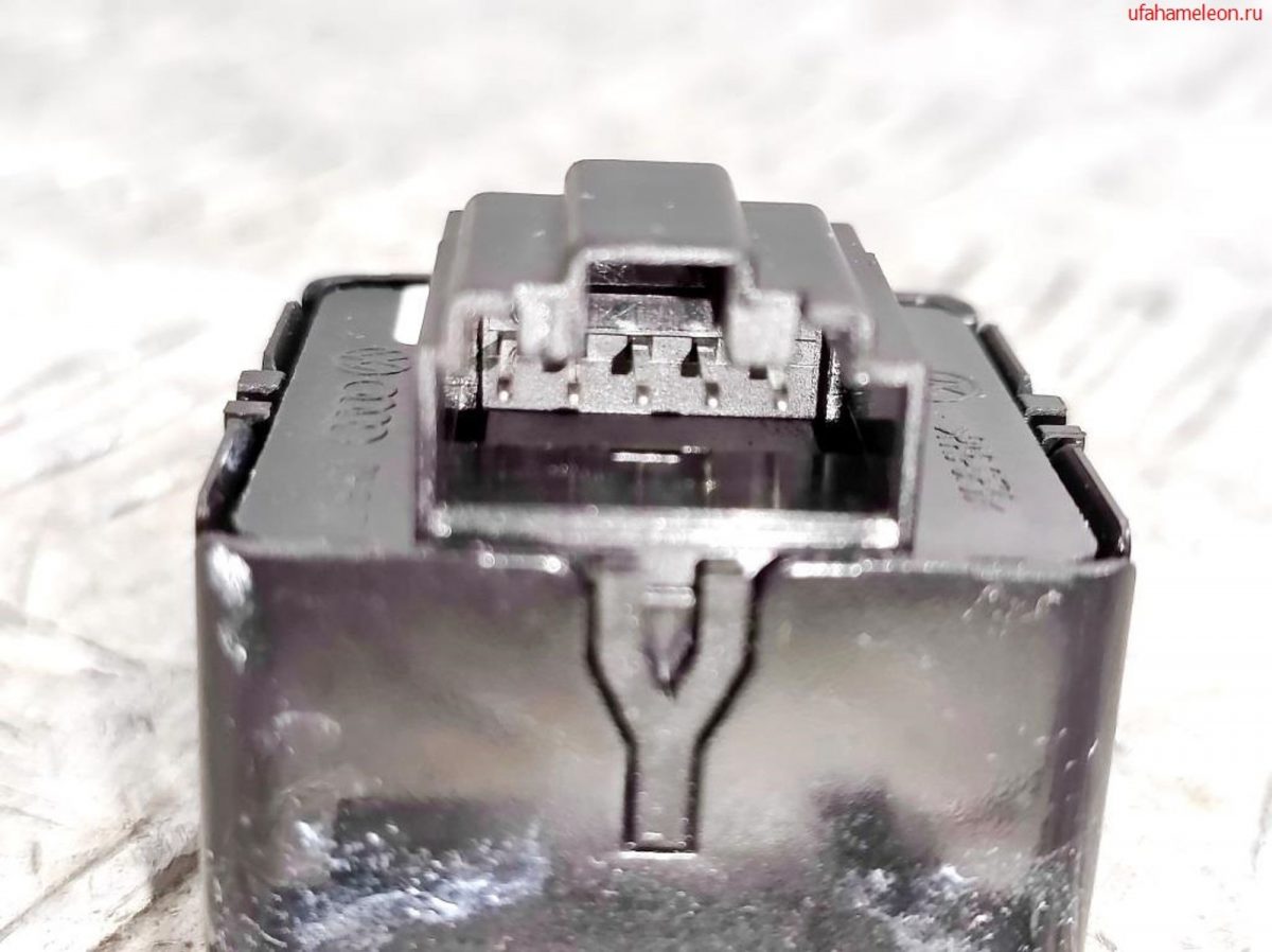 Кнопка аварийной сигнализации Audi A6 C7 4G 4G0941509 - АвтоСклад31.рф - авторазборка контрактные б/у запчасти в г. Белгород