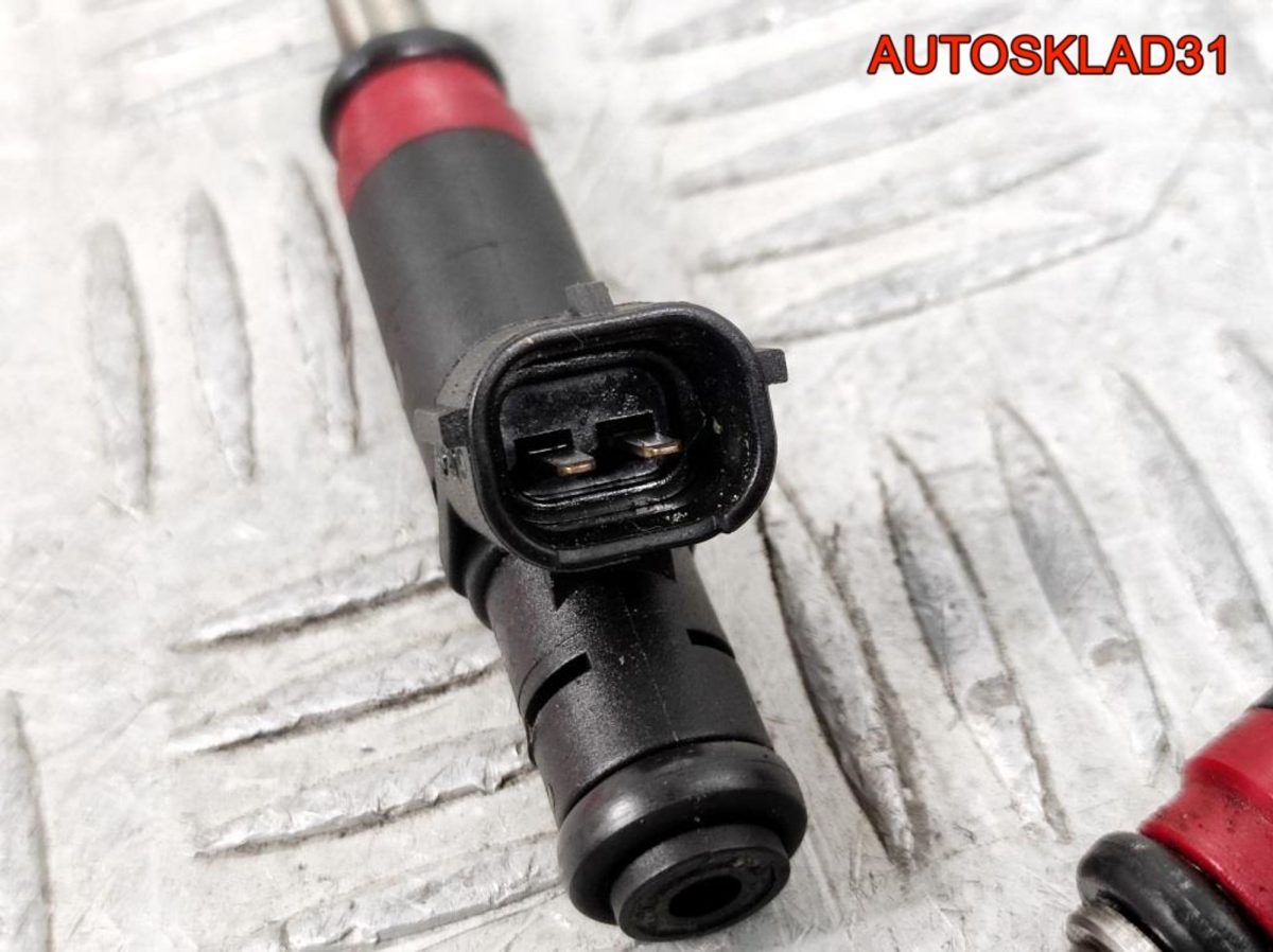 Форсунка топливная VW Polo 4 1,2 AWY Бензин 03D906031C - АвтоСклад31.рф - авторазборка контрактные б/у запчасти в г. Белгород