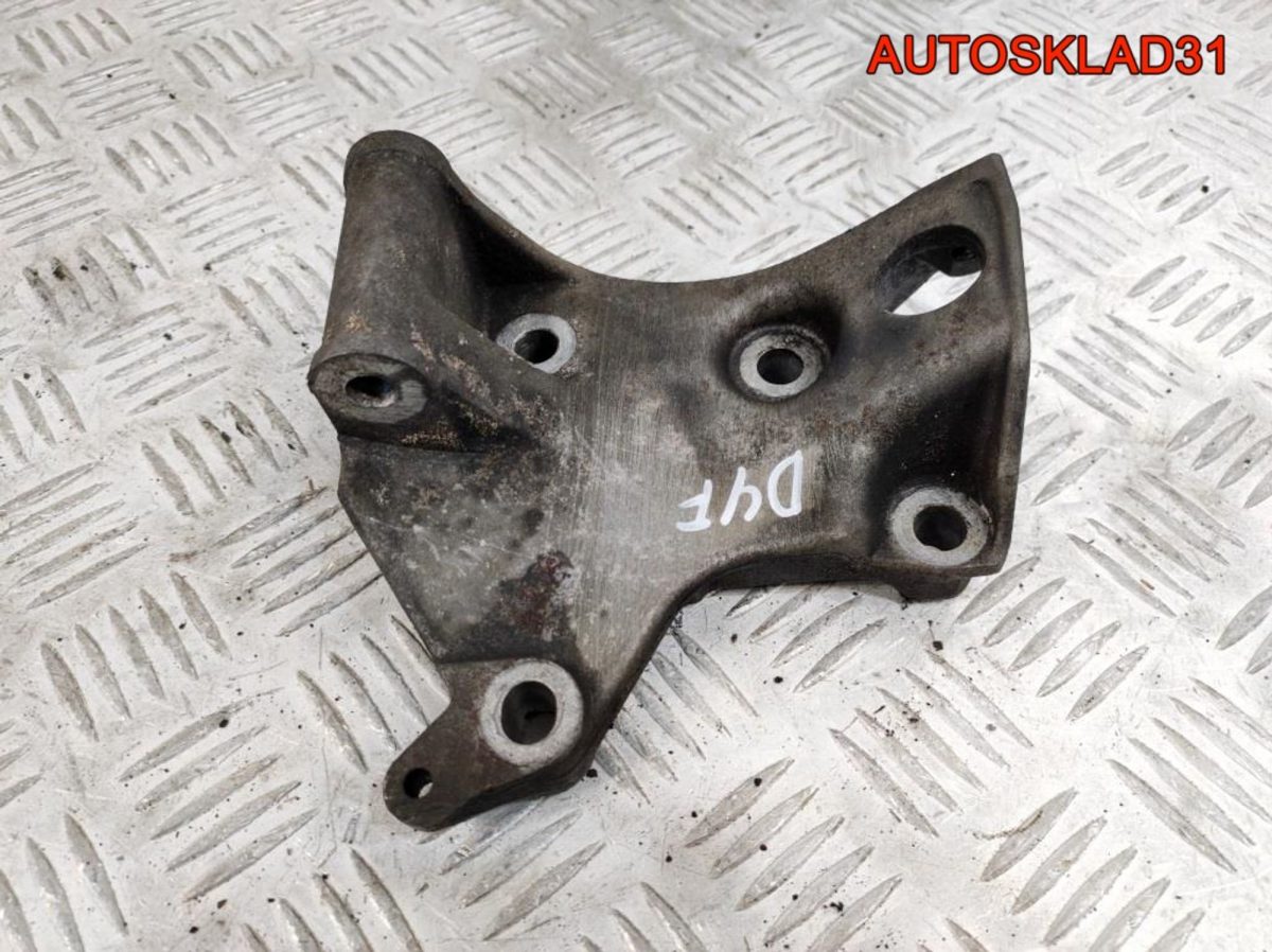 Кронштейн генератора Renault Clio 1,2 D4F Бензин 7700864288 - АвтоСклад31.рф - авторазборка контрактные б/у запчасти в г. Белгород