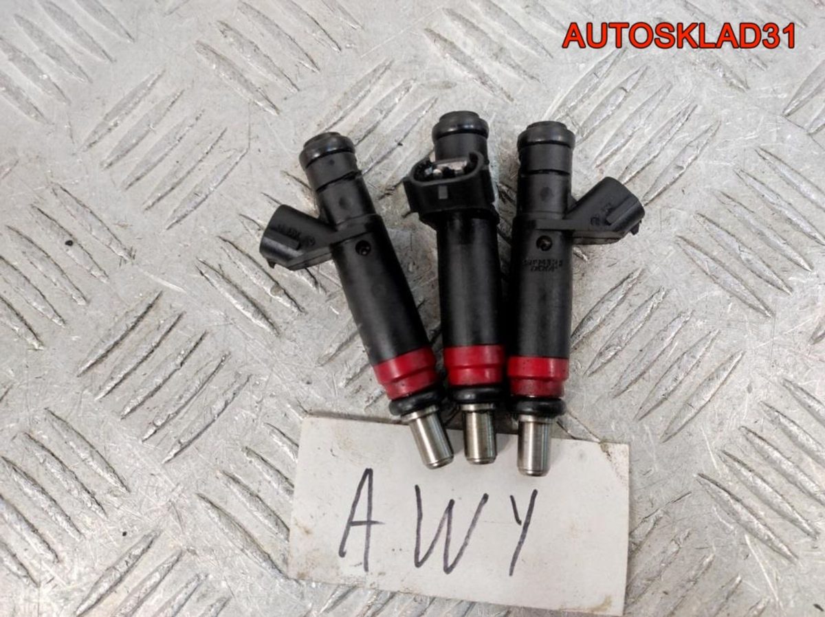 Форсунка топливная VW Polo 4 1,2 AWY Бензин 03D906031C - АвтоСклад31.рф - авторазборка контрактные б/у запчасти в г. Белгород