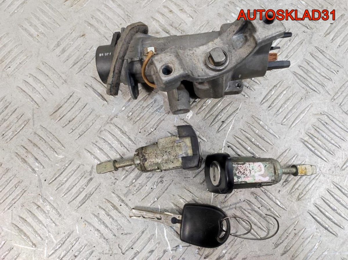 Комплект замок зажигания и личинки с ключом VW Golf 4  4B0905851B - АвтоСклад31.рф - авторазборка контрактные б/у запчасти в г. Белгород