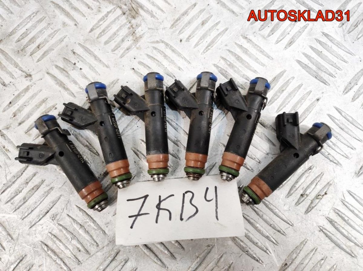 Форсунка топливная Ford Maverick 2 3,0 7KB4 Бензин 4L8EA4A - АвтоСклад31.рф - авторазборка контрактные б/у запчасти в г. Белгород