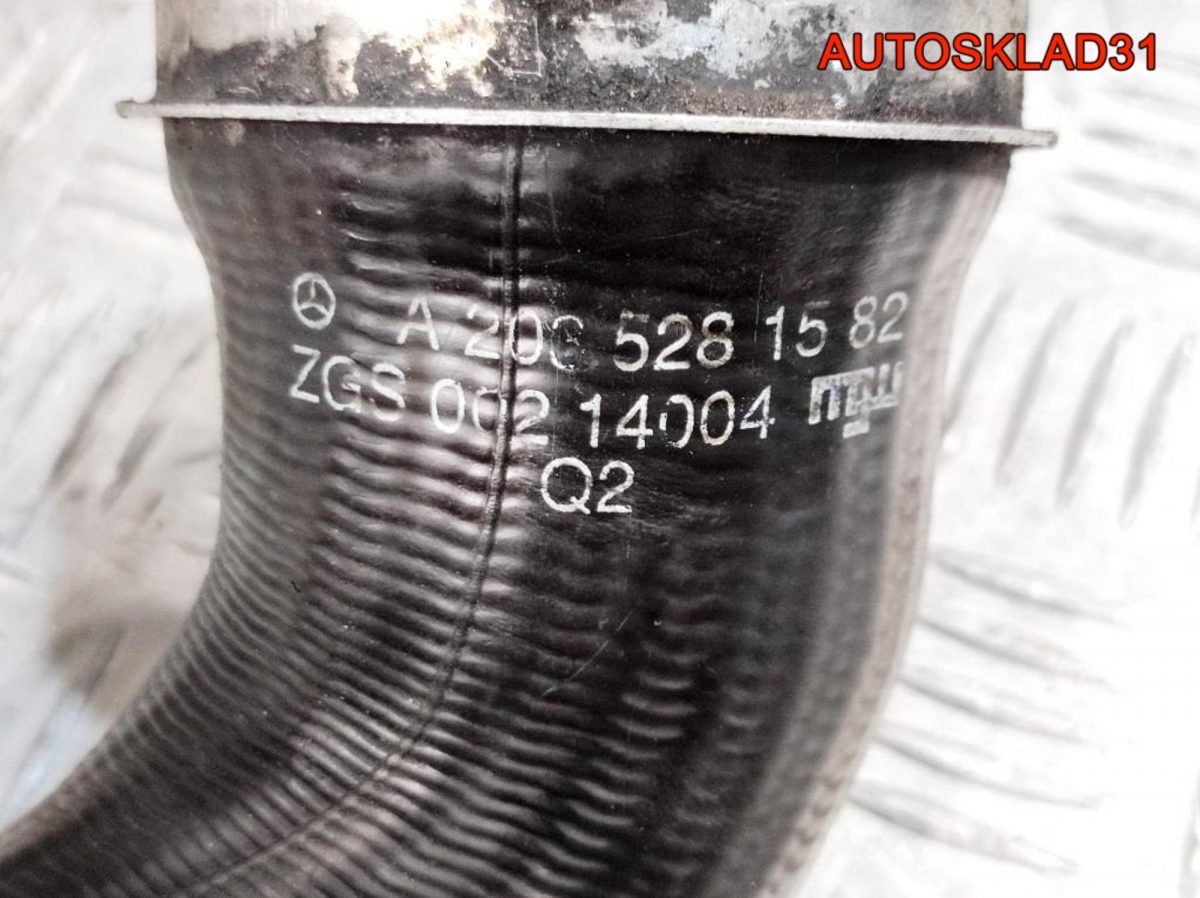 Патрубок интеркулера Mercedes Benz W203 2.2 Дизель A2035281582 - АвтоСклад31.рф - авторазборка контрактные б/у запчасти в г. Белгород