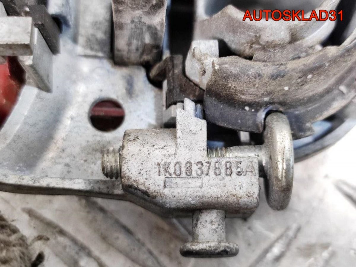 Ручка двери передняя правая Skoda Fabia 5J0837885C - АвтоСклад31.рф - авторазборка контрактные б/у запчасти в г. Белгород