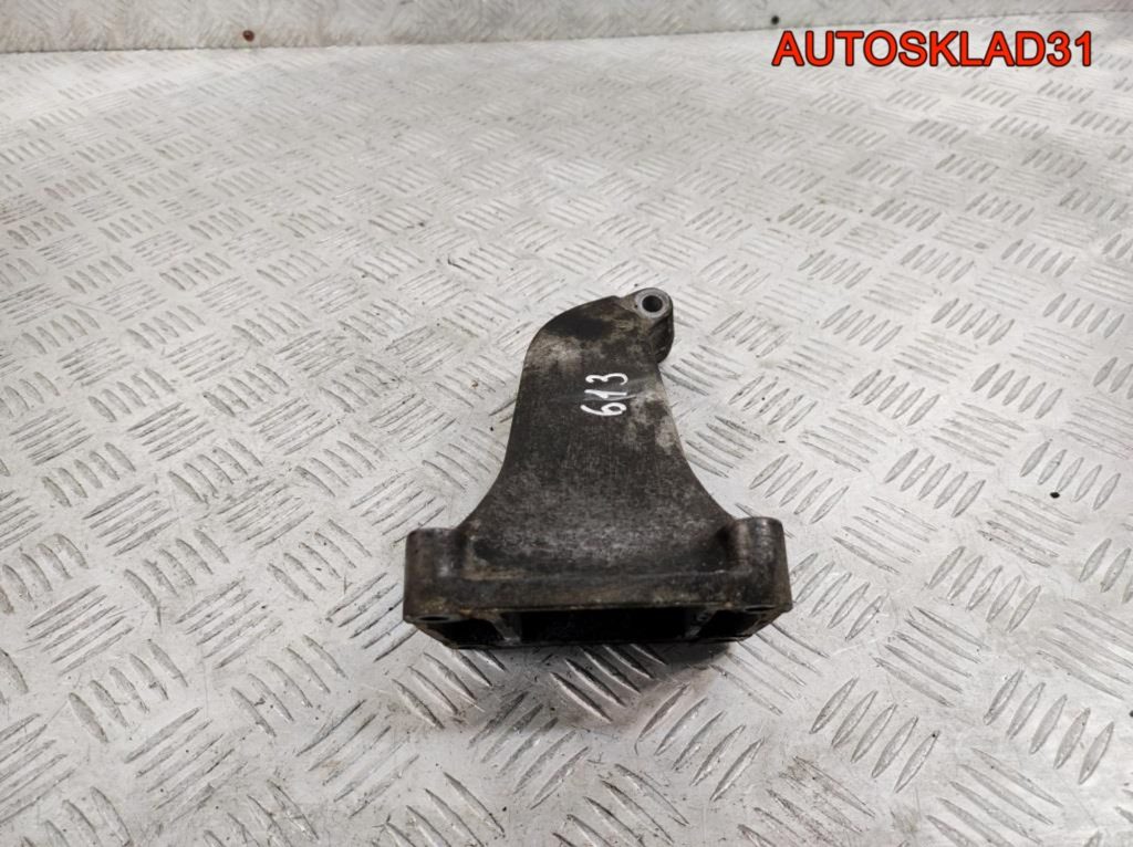 Кронштейн двигателя левый Mercedes W220 3,2 613 A6132230304 - АвтоСклад31.рф - авторазборка контрактные б/у запчасти в г. Белгород Кронштейн двигателя левый Mercedes W220 3,2 613 A6132230304 - АвтоСклад31.рф - авторазборка контрактные б/у запчасти в г. Белгород