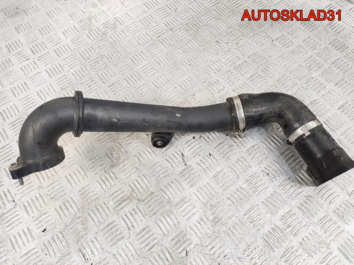 Патрубок интеркулера VW Passat B8 2,0 Дизель 04L145762AM - АвтоСклад31.рф - авторазборка контрактные б/у запчасти в г. Белгород