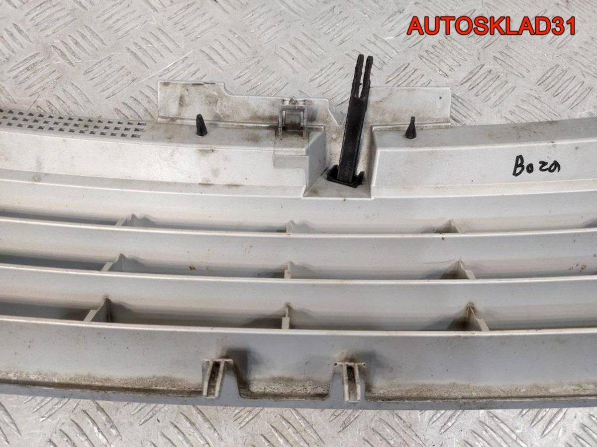 Решётка радиатора Volkswagen Bora 1J5853653OE - АвтоСклад31.рф - авторазборка контрактные б/у запчасти в г. Белгород