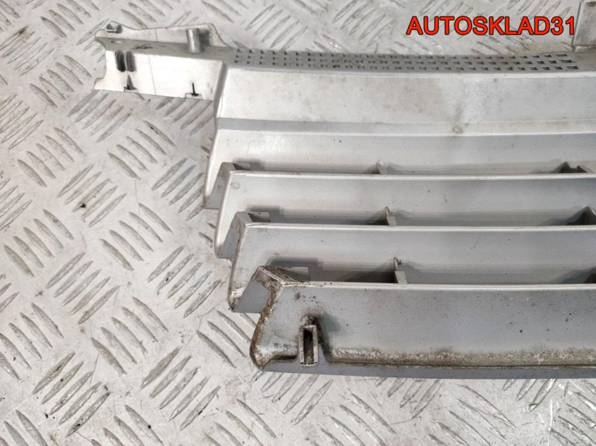 Решётка радиатора Volkswagen Bora 1J5853653OE - АвтоСклад31.рф - авторазборка контрактные б/у запчасти в г. Белгород