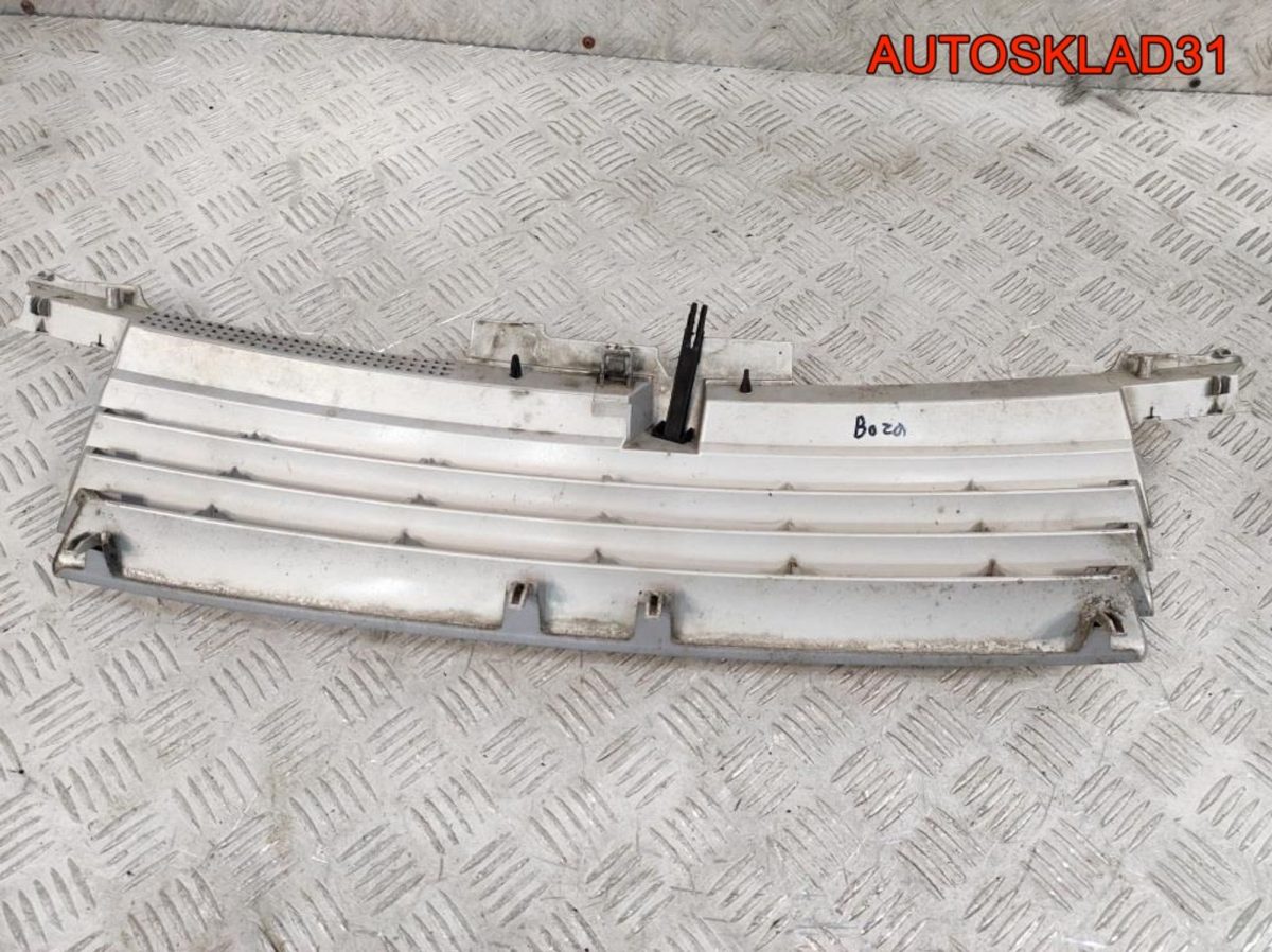Решётка радиатора Volkswagen Bora 1J5853653OE - АвтоСклад31.рф - авторазборка контрактные б/у запчасти в г. Белгород