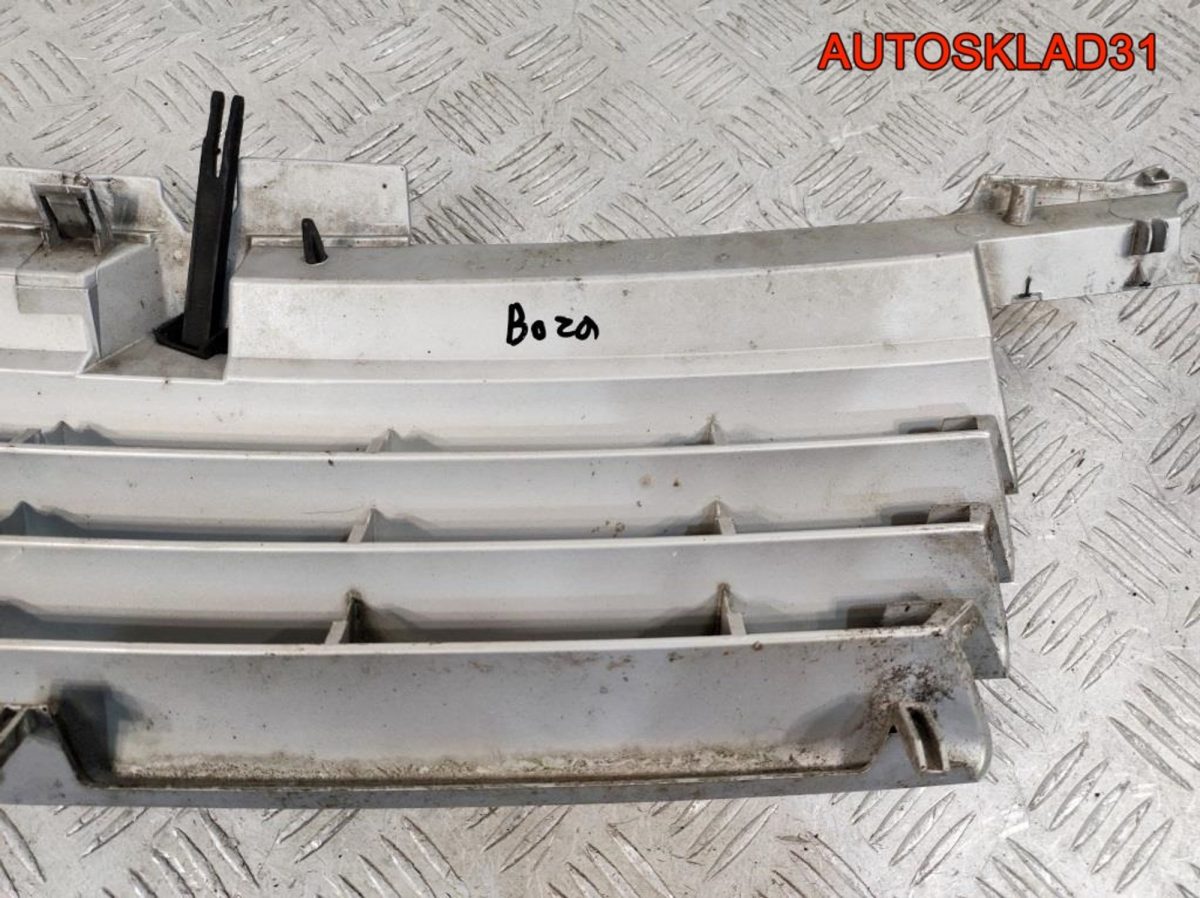 Решётка радиатора Volkswagen Bora 1J5853653OE - АвтоСклад31.рф - авторазборка контрактные б/у запчасти в г. Белгород