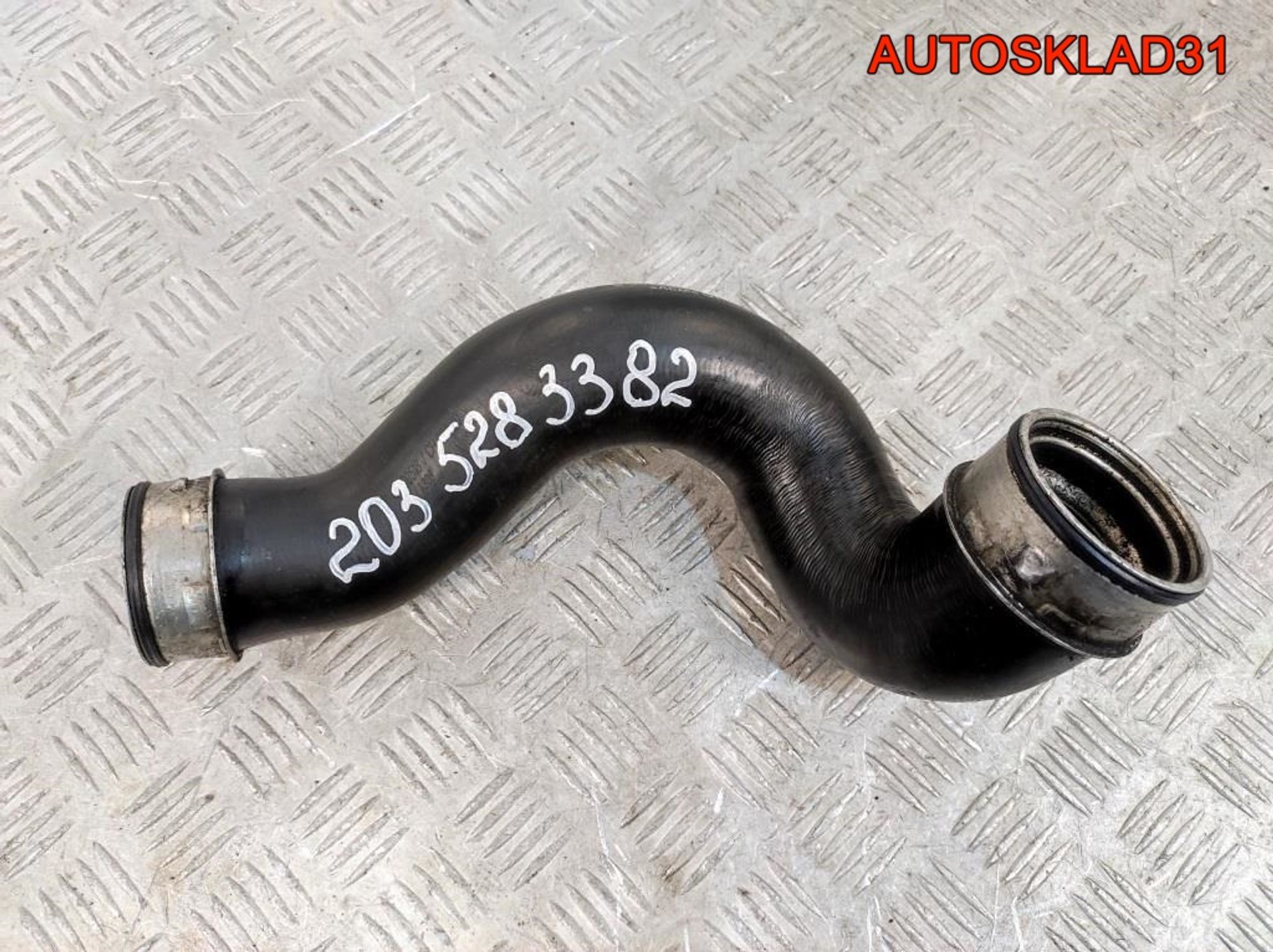Патрубок интеркулера Mercedes Benz W203 2.2 Дизель A2035283382 - АвтоСклад31.рф - авторазборка контрактные б/у запчасти в г. Белгород Патрубок интеркулера Mercedes Benz W203 2.2 Дизель A2035283382 - АвтоСклад31.рф - авторазборка контрактные б/у запчасти в г. Белгород