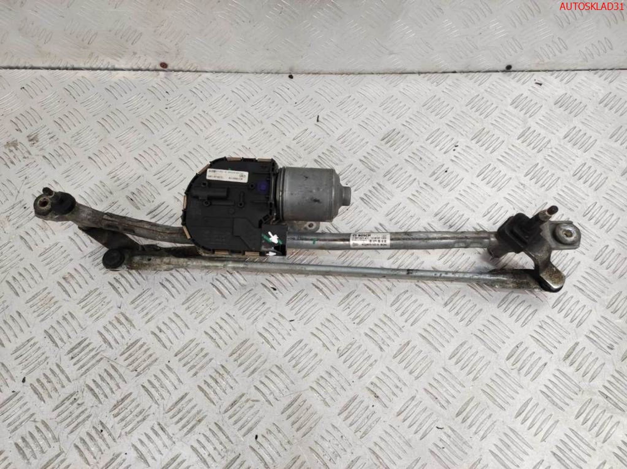 Трапеция стеклоочистителей Audi A6 C7 4G 4G1955023A - АвтоСклад31.рф - авторазборка контрактные б/у запчасти в г. Белгород Трапеция стеклоочистителей Audi A6 C7 4G 4G1955023A - АвтоСклад31.рф - авторазборка контрактные б/у запчасти в г. Белгород