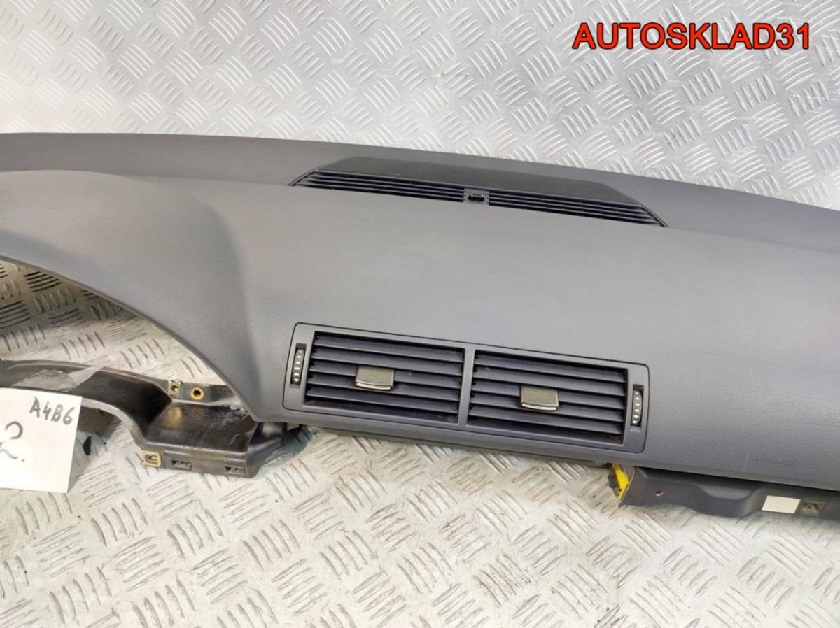 Торпедо Голое с подушкой Audi A4 B6 8E1857067A - АвтоСклад31.рф - авторазборка контрактные б/у запчасти в г. Белгород